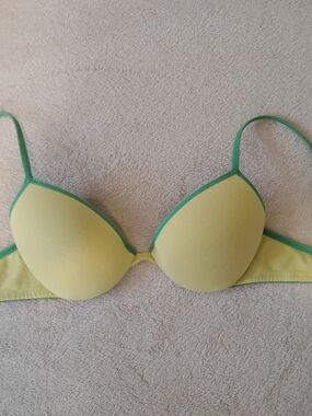Hanes Cotton Underwire Lifting Bra 34B